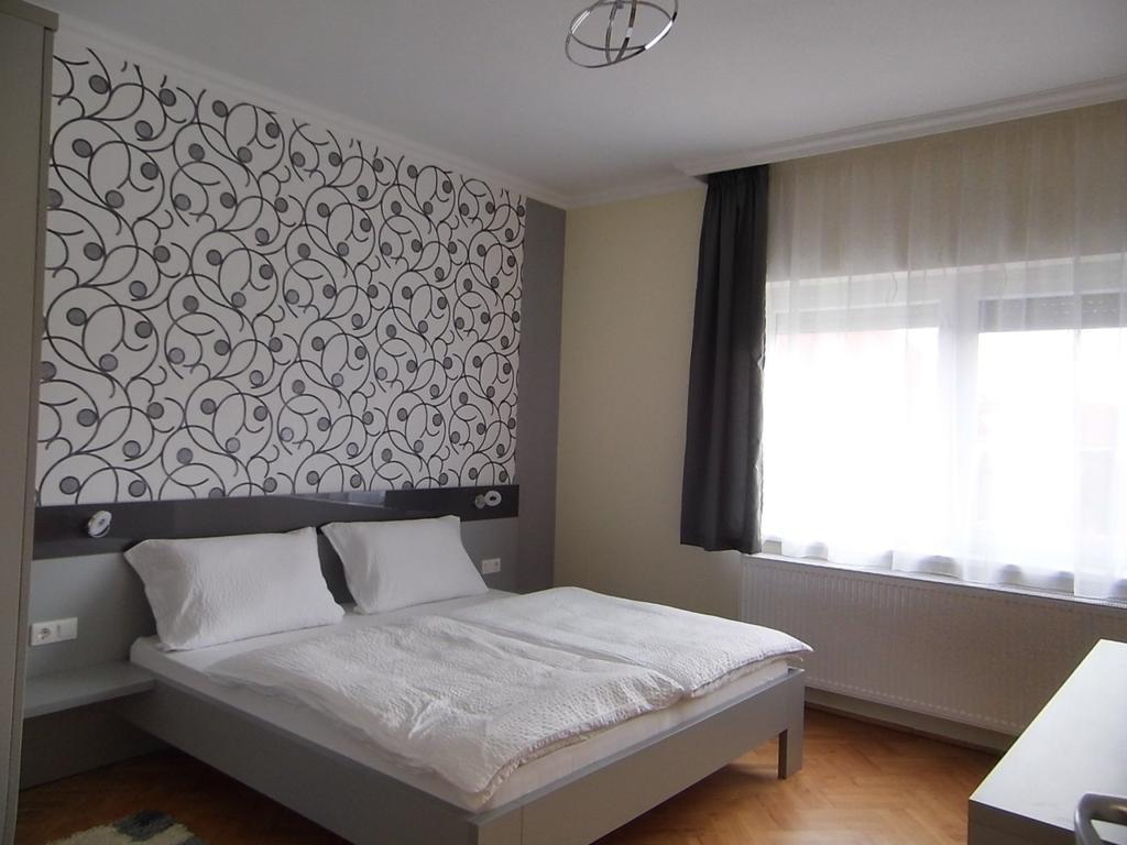 Alfa Apartman Шарвар Номер фото